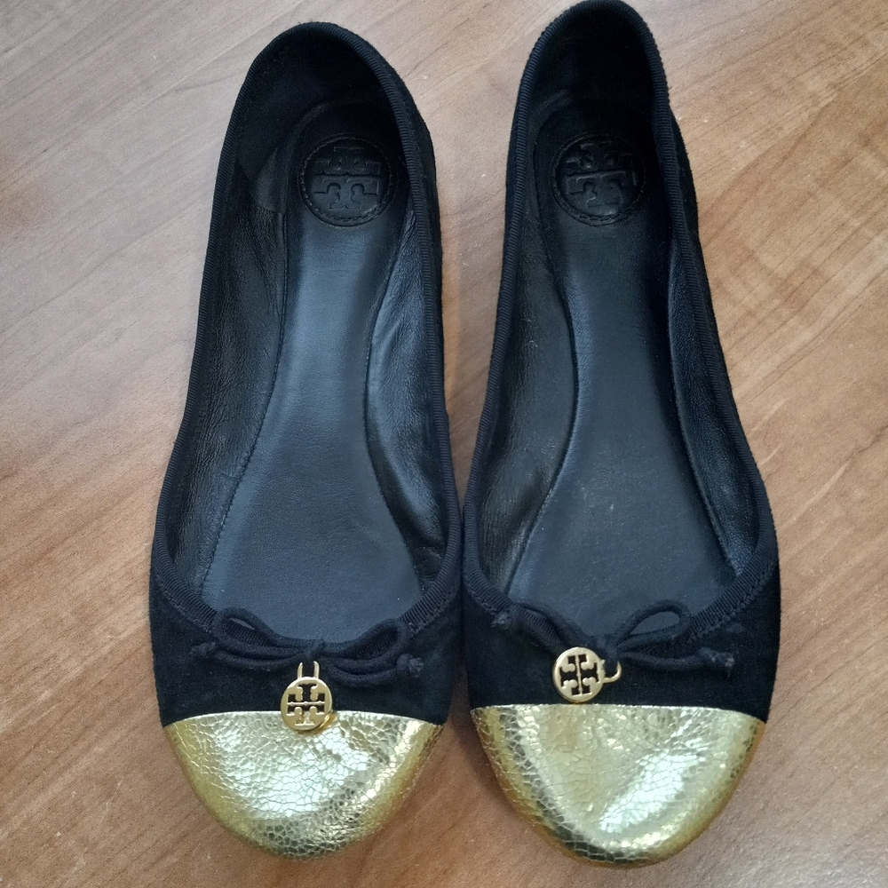 TORRY BURCH   Women's Black Suede Gold Toe Ballet Flat size 8.5 M